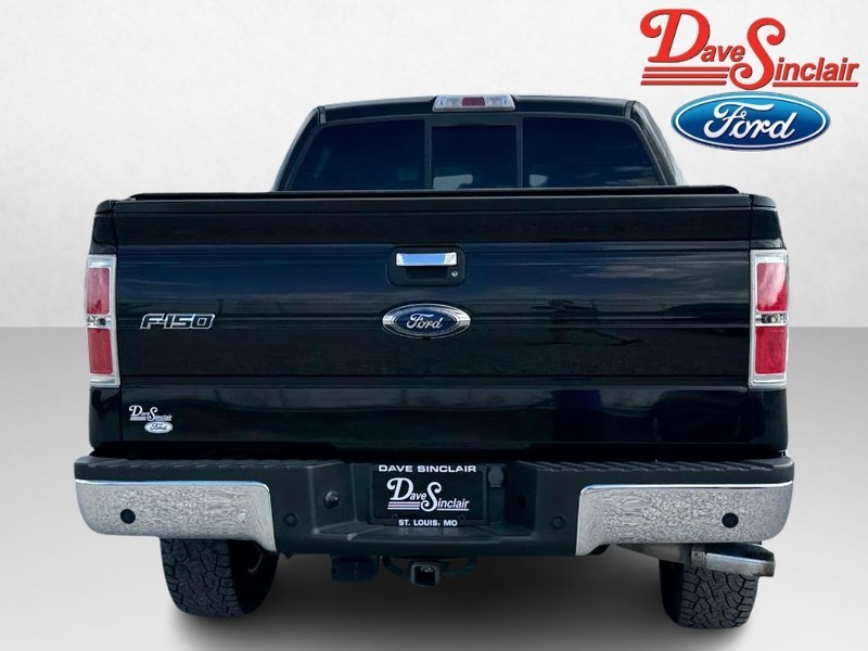 Ford F-150 Vehicle Full-screen Gallery Image 08