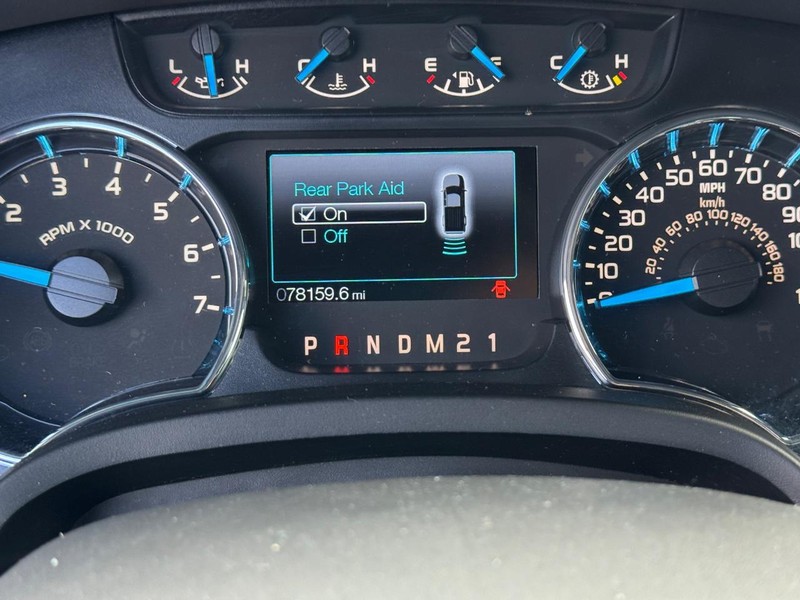 Ford F-150 Vehicle Full-screen Gallery Image 23