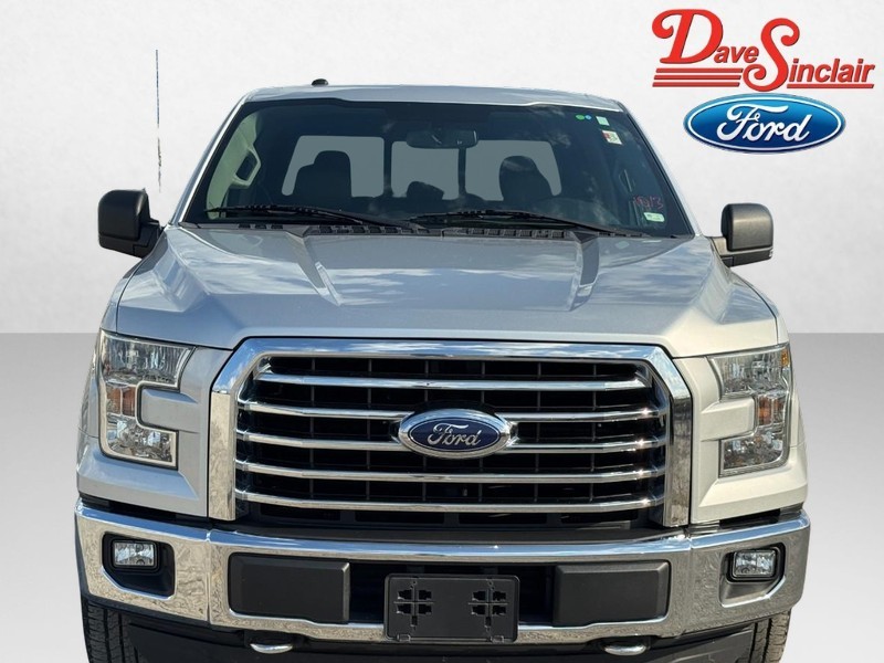 Ford F-150 Vehicle Full-screen Gallery Image 02