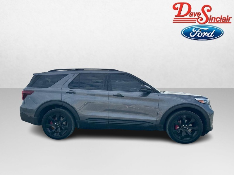 Ford Explorer Vehicle Full-screen Gallery Image 05