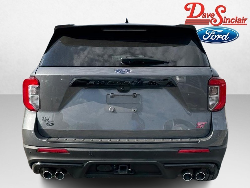 Ford Explorer Vehicle Full-screen Gallery Image 08