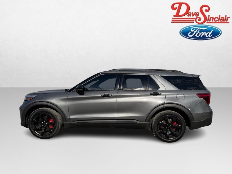 Ford Explorer Vehicle Full-screen Gallery Image 10