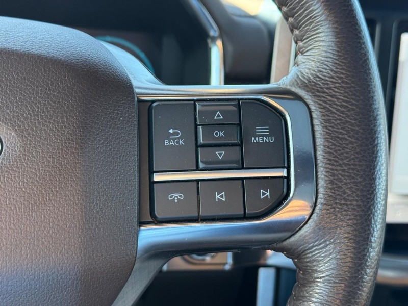 Ford F-150 Vehicle Full-screen Gallery Image 23