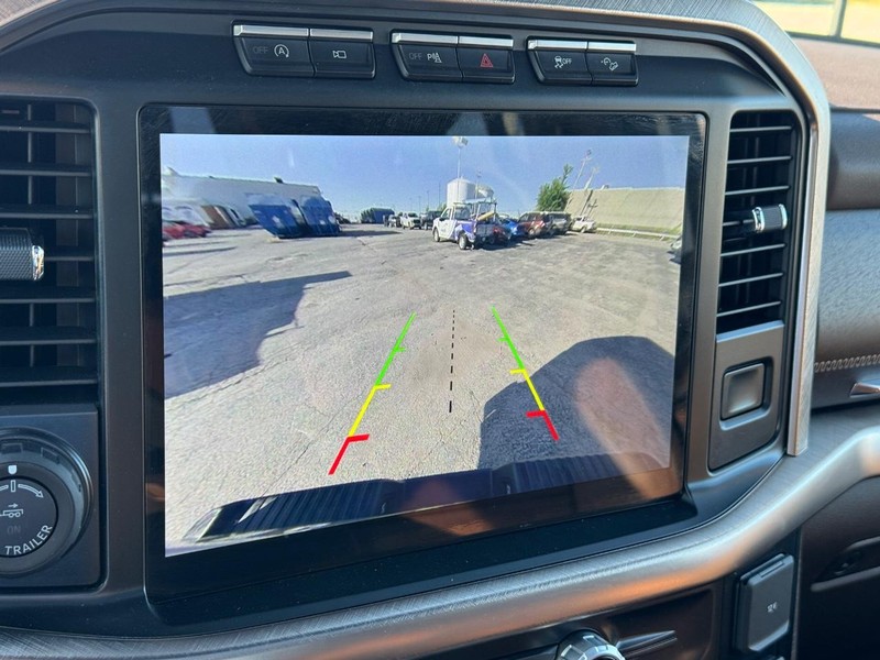 Ford F-150 Vehicle Full-screen Gallery Image 26