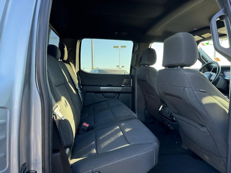 Ford F-150 Vehicle Full-screen Gallery Image 13