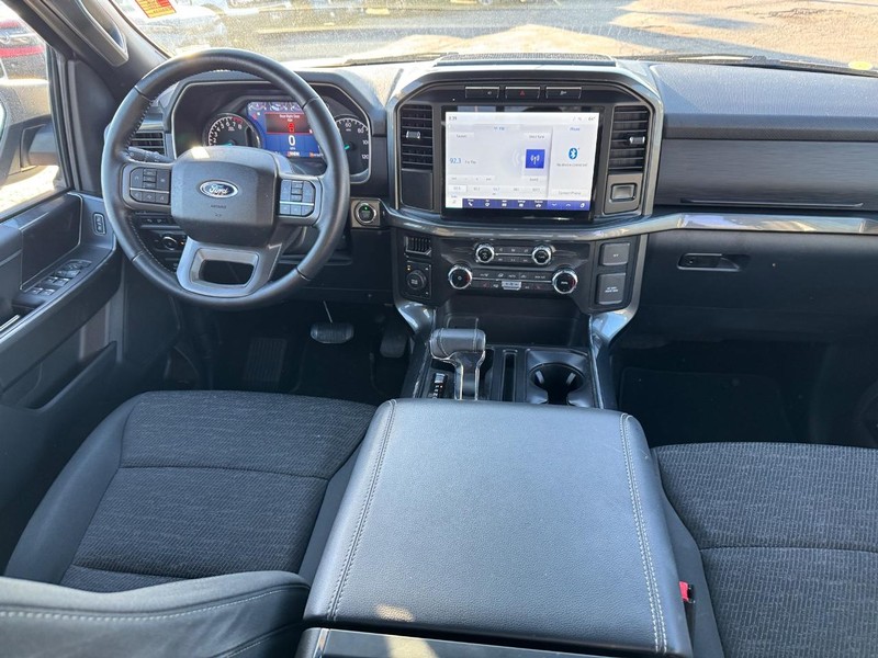 Ford F-150 Vehicle Full-screen Gallery Image 15