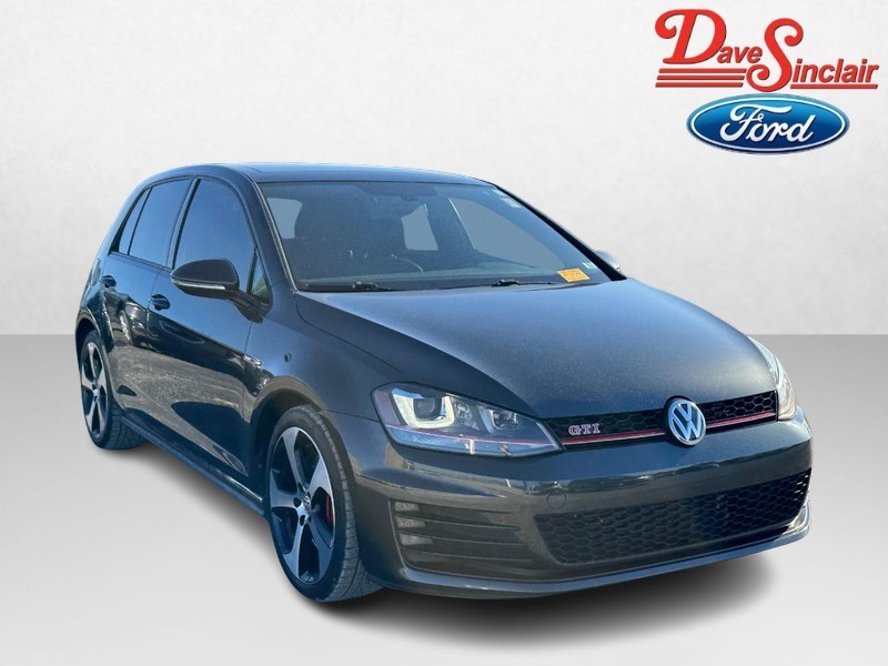 Volkswagen Golf GTI Vehicle Full-screen Gallery Image 04