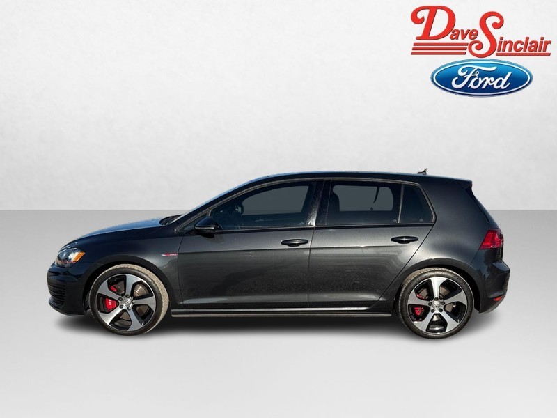 Volkswagen Golf GTI Vehicle Full-screen Gallery Image 10