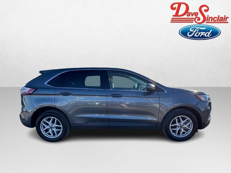 Ford Edge Vehicle Full-screen Gallery Image 05