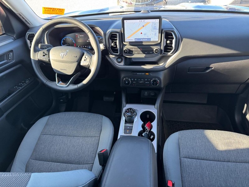 Ford Bronco Sport Vehicle Full-screen Gallery Image 14