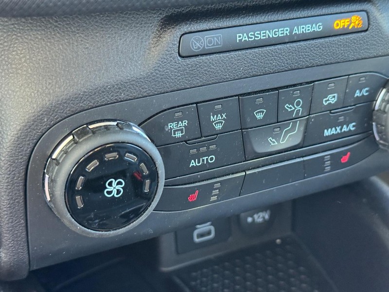 Ford Bronco Sport Vehicle Full-screen Gallery Image 22