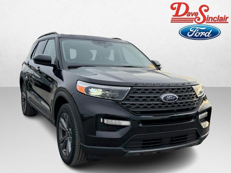 Ford Explorer Vehicle Full-screen Gallery Image 04