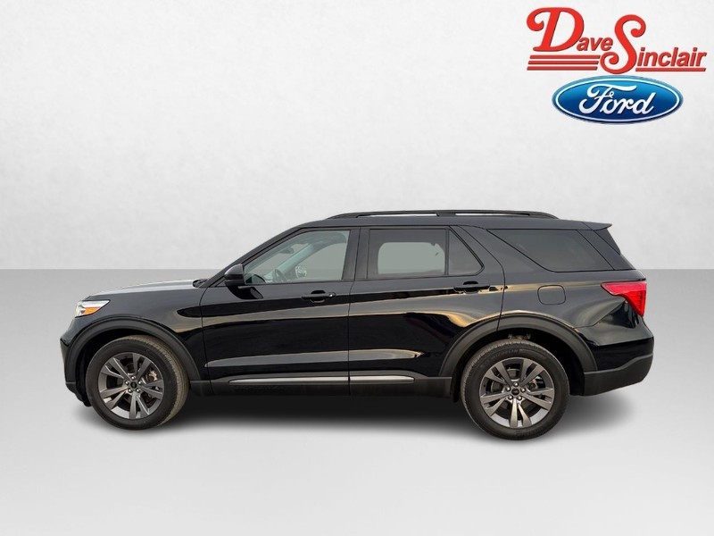 Ford Explorer Vehicle Full-screen Gallery Image 10