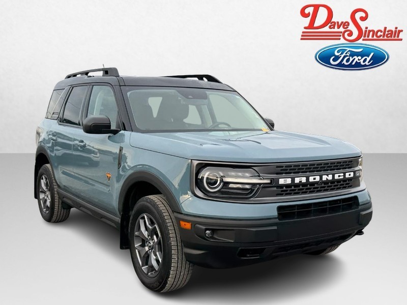 Ford Bronco Sport Vehicle Full-screen Gallery Image 04