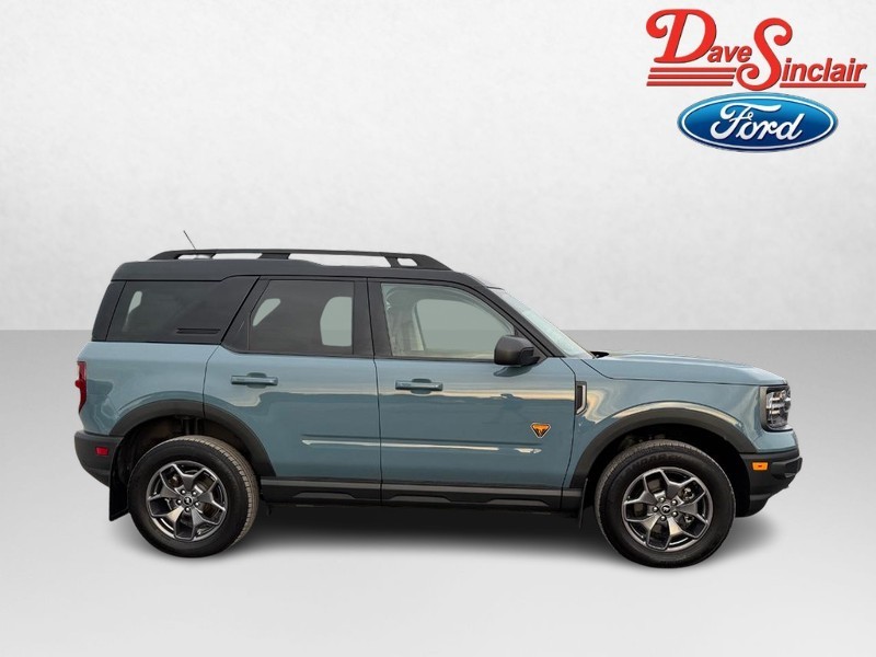 Ford Bronco Sport Vehicle Full-screen Gallery Image 05