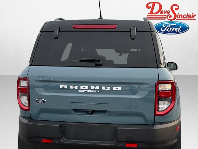 Ford Bronco Sport Vehicle Full-screen Gallery Image 08