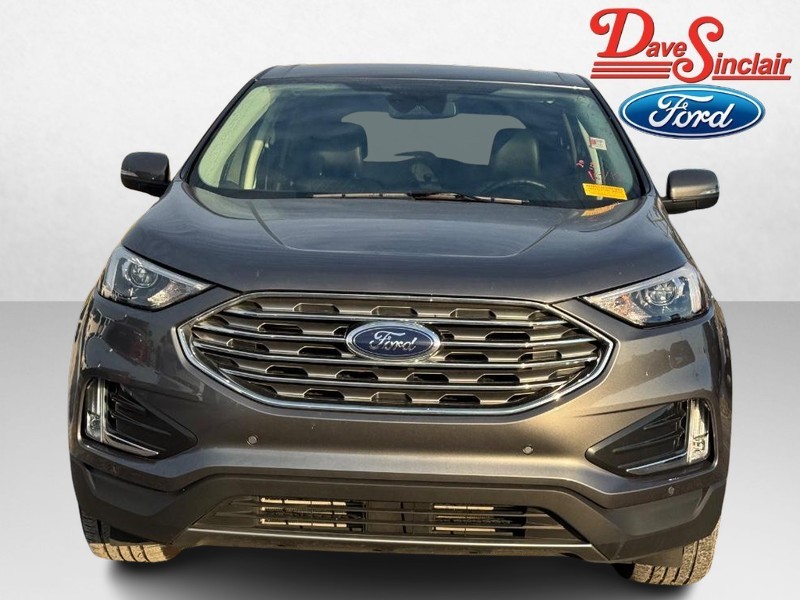 Ford Edge Vehicle Full-screen Gallery Image 02
