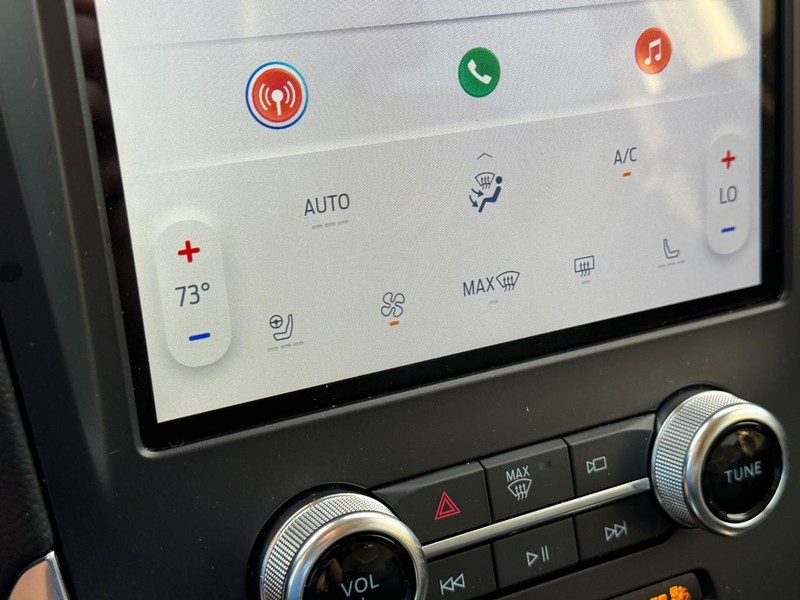 Ford Edge Vehicle Full-screen Gallery Image 23