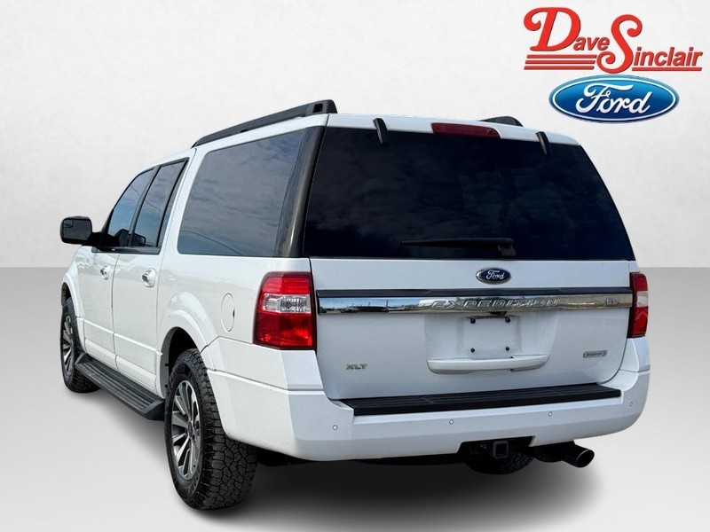 Ford Expedition EL Vehicle Full-screen Gallery Image 09