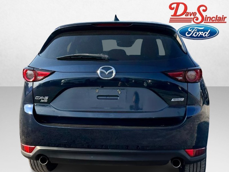 Mazda CX-5 Vehicle Full-screen Gallery Image 08