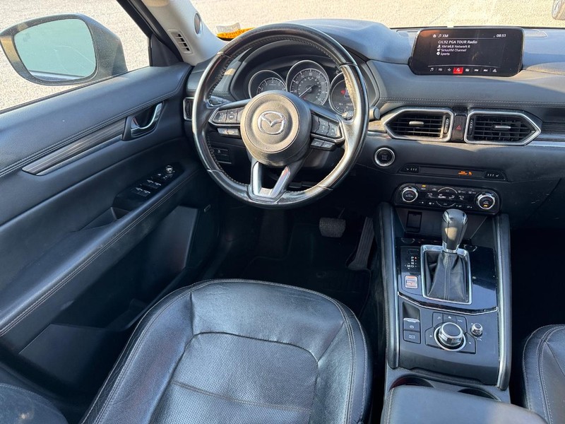 Mazda CX-5 Vehicle Full-screen Gallery Image 14