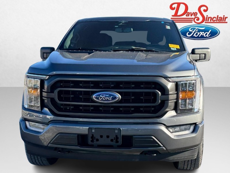 Ford F-150 Vehicle Full-screen Gallery Image 02