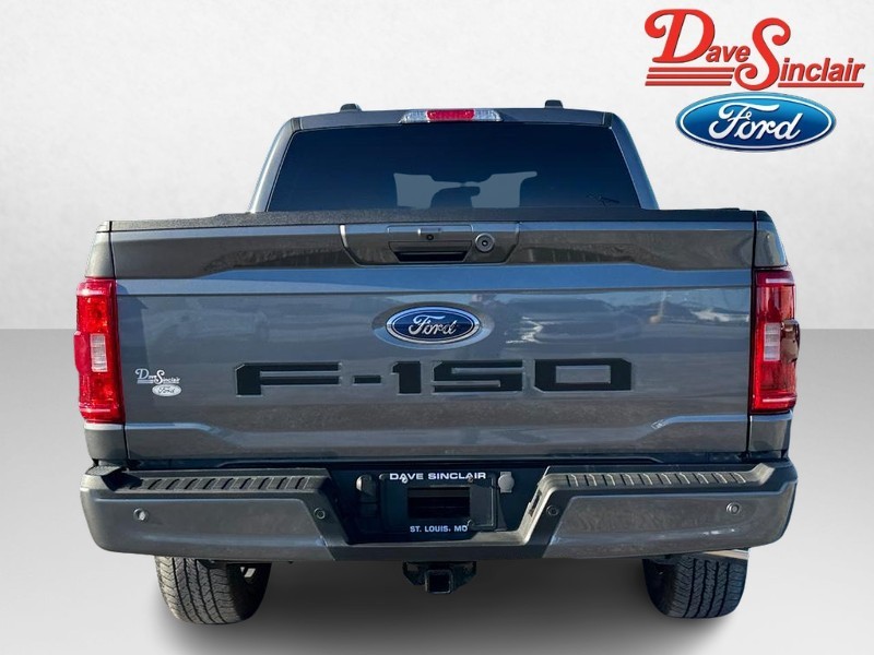 Ford F-150 Vehicle Full-screen Gallery Image 08