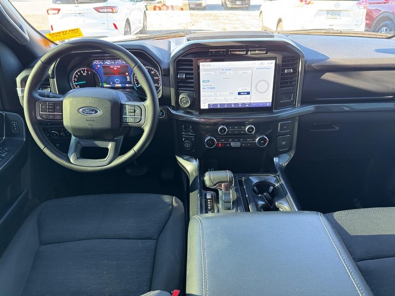 Ford F-150 Vehicle Full-screen Gallery Image 14