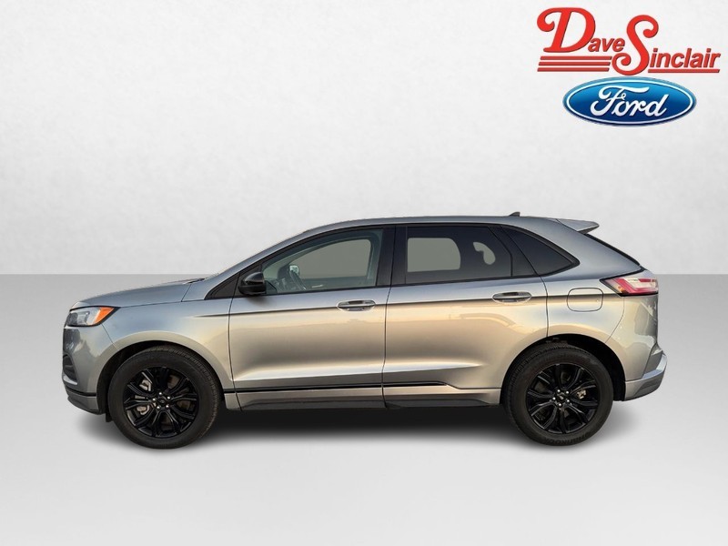Ford Edge Vehicle Full-screen Gallery Image 10