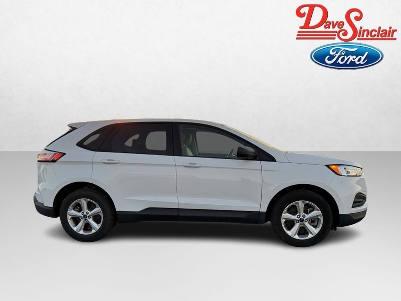 Ford Edge Vehicle Full-screen Gallery Image 05