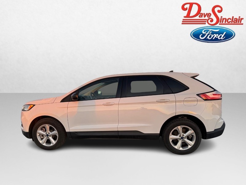 Ford Edge Vehicle Full-screen Gallery Image 10