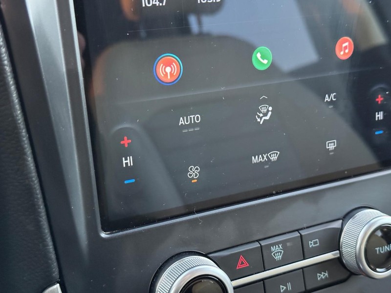 Ford Edge Vehicle Full-screen Gallery Image 22