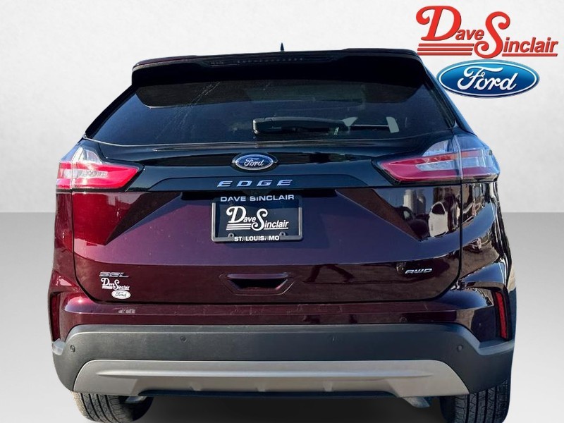 Ford Edge Vehicle Full-screen Gallery Image 08