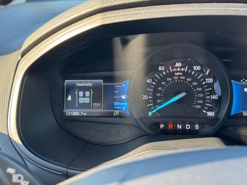 Ford Edge Vehicle Full-screen Gallery Image 24