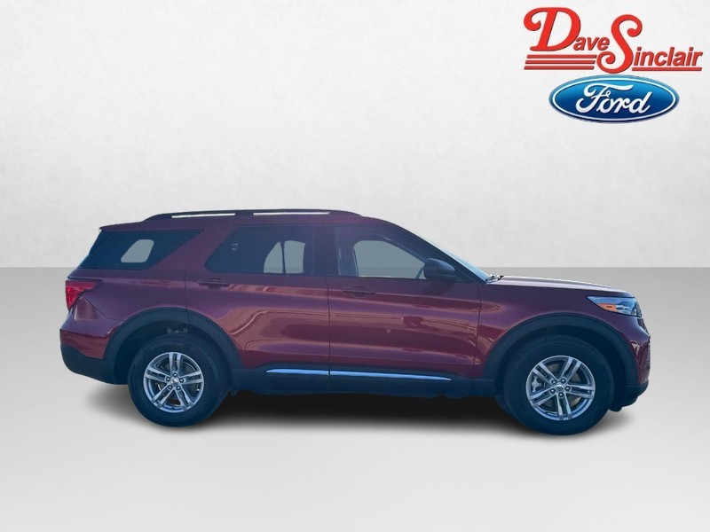 Ford Explorer Vehicle Full-screen Gallery Image 05