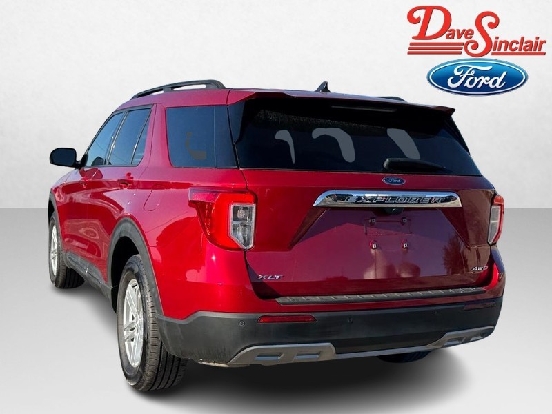 Ford Explorer Vehicle Full-screen Gallery Image 09