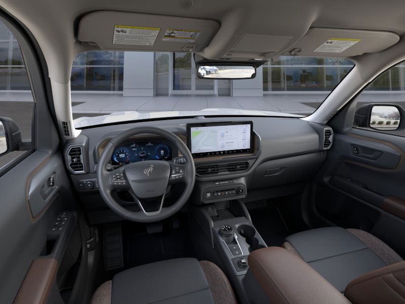 Ford Bronco Sport Vehicle Full-screen Gallery Image 11