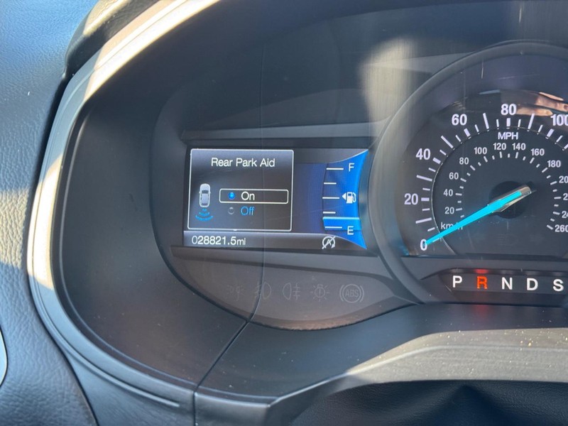 Ford Edge Vehicle Full-screen Gallery Image 23