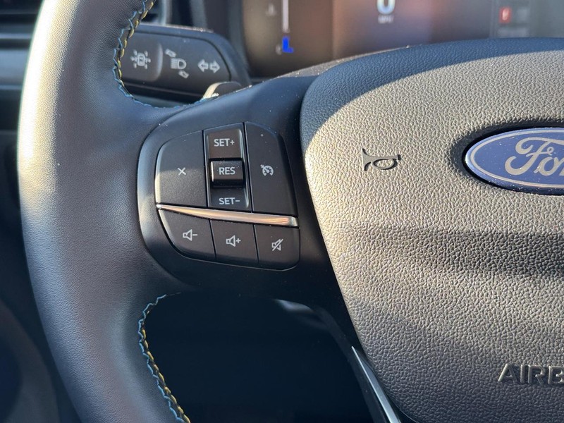 Ford Maverick Vehicle Full-screen Gallery Image 20