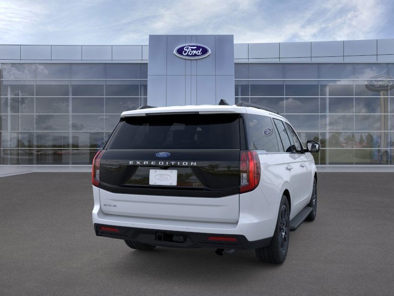 Ford Expedition Vehicle Full-screen Gallery Image 10