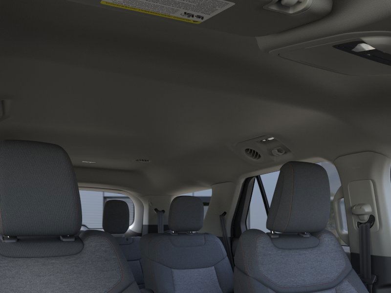 Ford Explorer Vehicle Full-screen Gallery Image 24