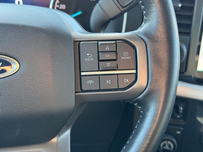 Ford F-150 Vehicle Full-screen Gallery Image 20