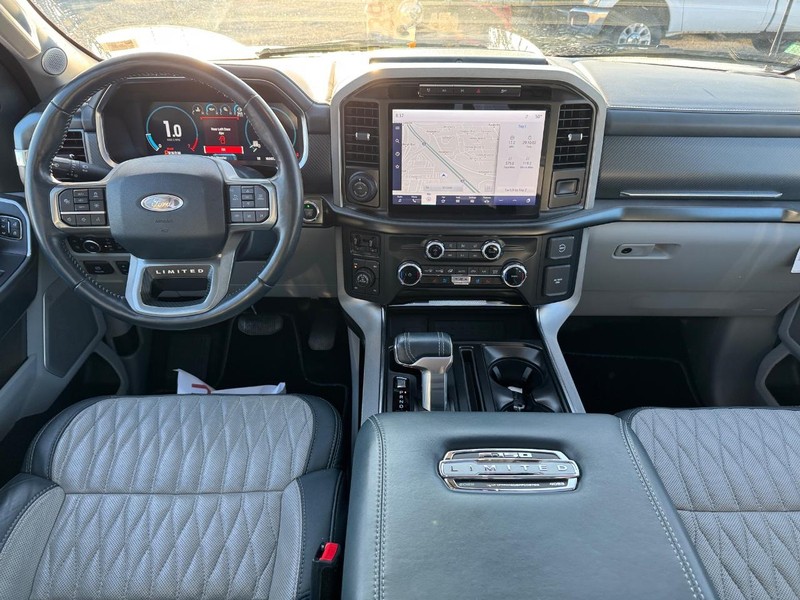 Ford F-150 Vehicle Full-screen Gallery Image 15