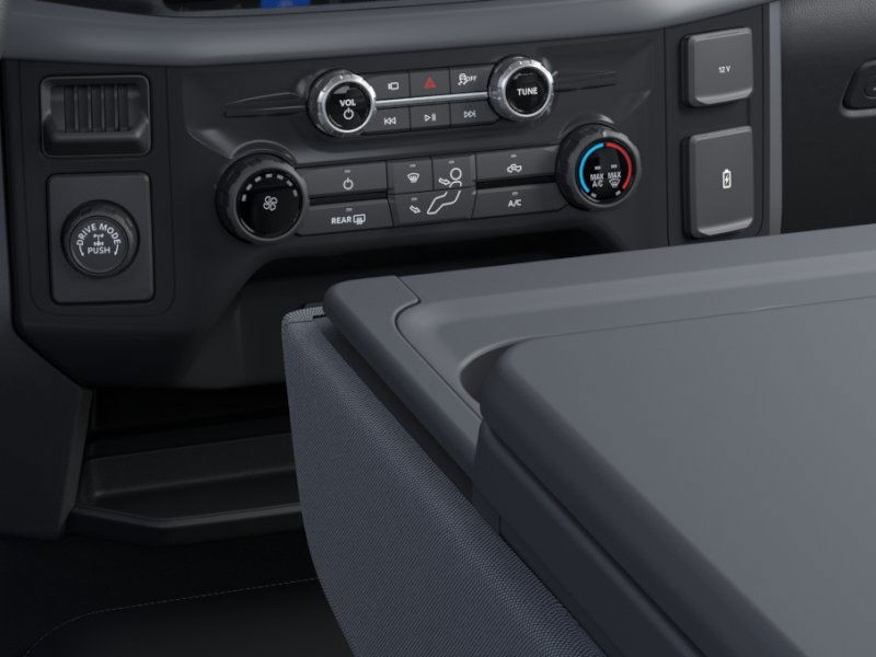 Ford F-150 Vehicle Full-screen Gallery Image 17