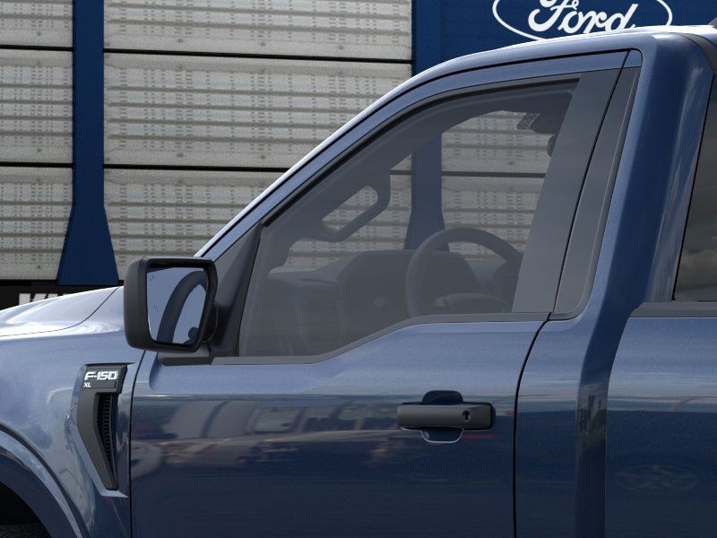 Ford F-150 Vehicle Full-screen Gallery Image 22