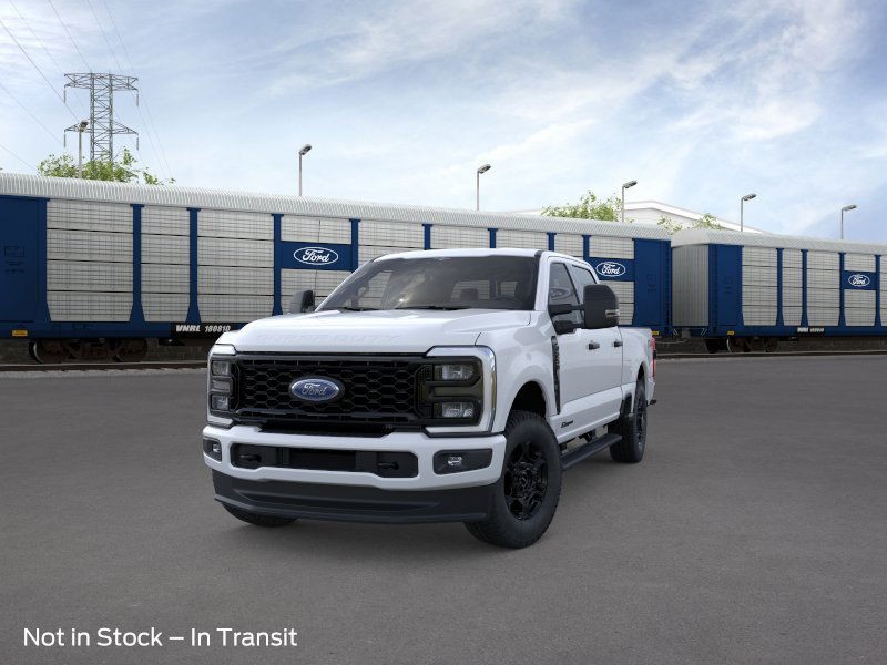 Ford Super Duty F-250 SRW Vehicle Full-screen Gallery Image 02