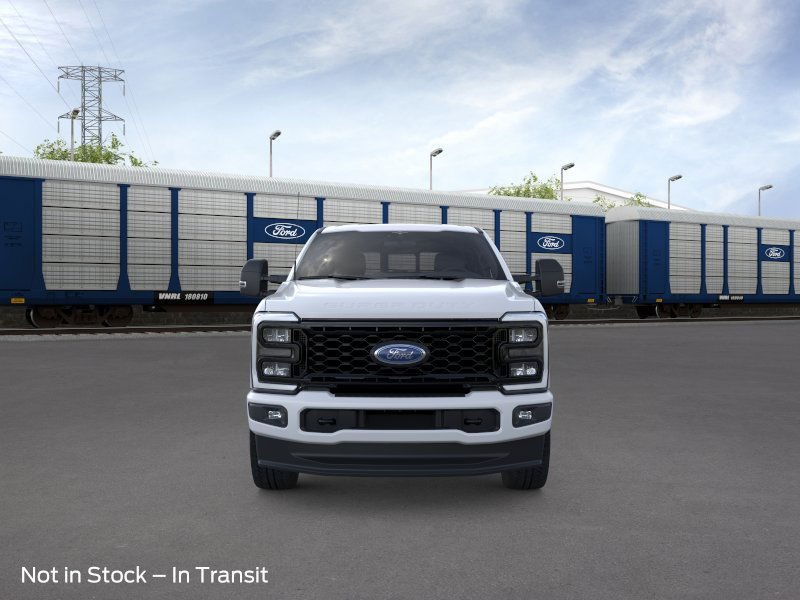 Ford Super Duty F-250 SRW Vehicle Full-screen Gallery Image 08