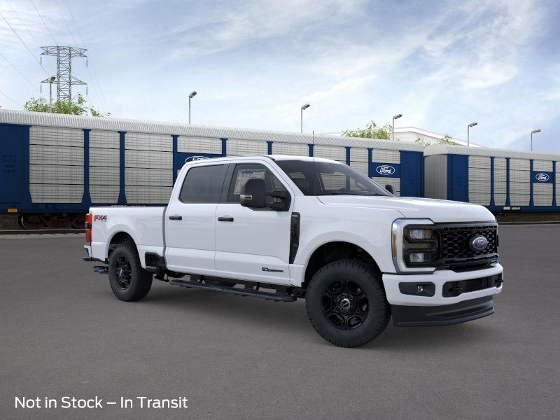 Ford Super Duty F-250 SRW Vehicle Full-screen Gallery Image 09
