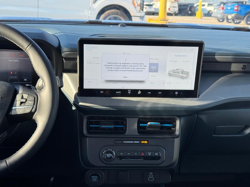 Ford Maverick Vehicle Full-screen Gallery Image 15