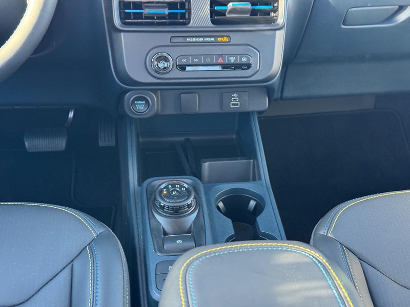 Ford Maverick Vehicle Full-screen Gallery Image 16